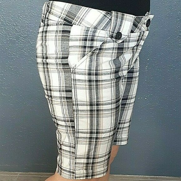 Ponny Tail USA Plaid Shorts size Large with Pockets *NWOT* Casual Work Stretch - Picture 2 of 5
